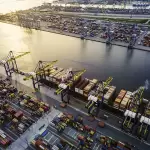 图–跨境物流新枢纽：中西部如何改写中国外贸版图–上海枫语物流